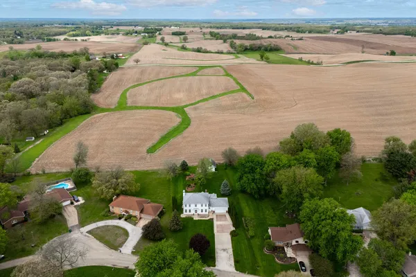 $512,000 | 14 Timberlane Drive, Geneseo, IL 61254