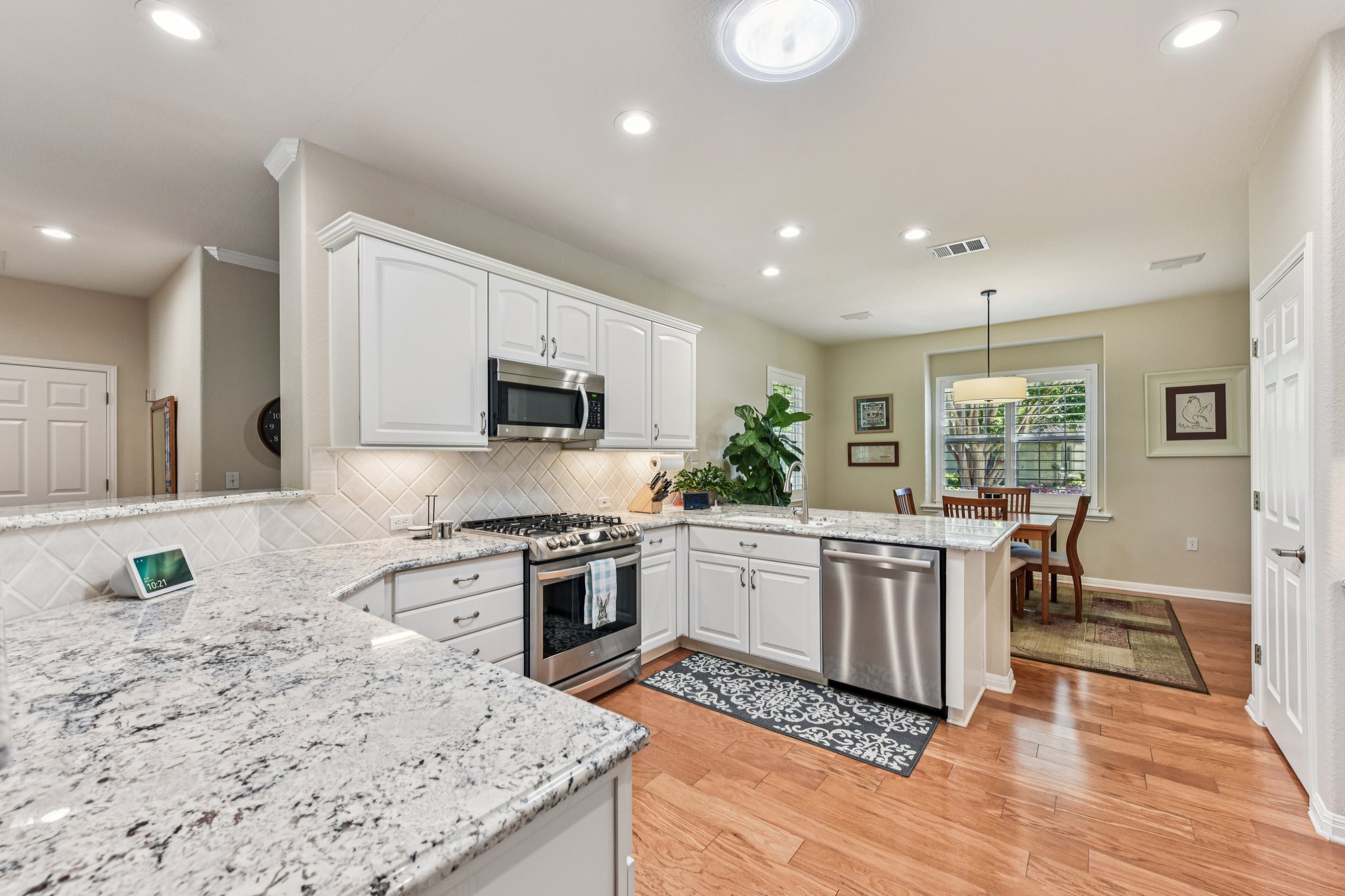 200 Scurry Pass Georgetown, TX 78633 - Photo 14 of 40