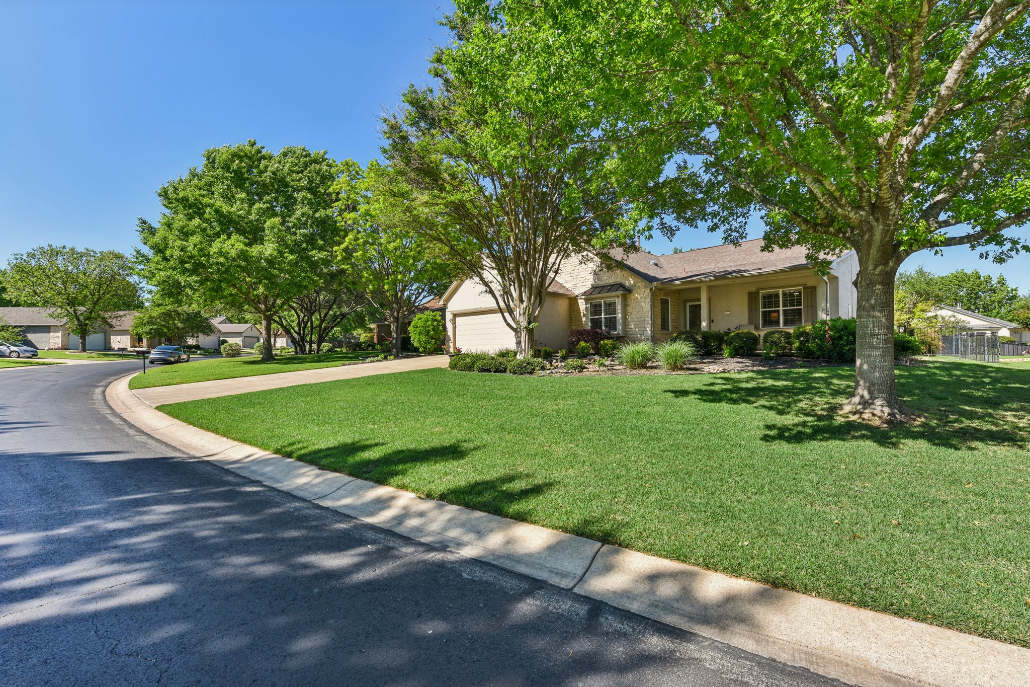 200 Scurry Pass Georgetown, TX 78633 - Photo 4 of 40