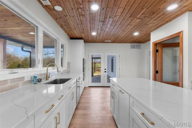 $725,000 | 6076 County Road 439, Jackson, MO 63755