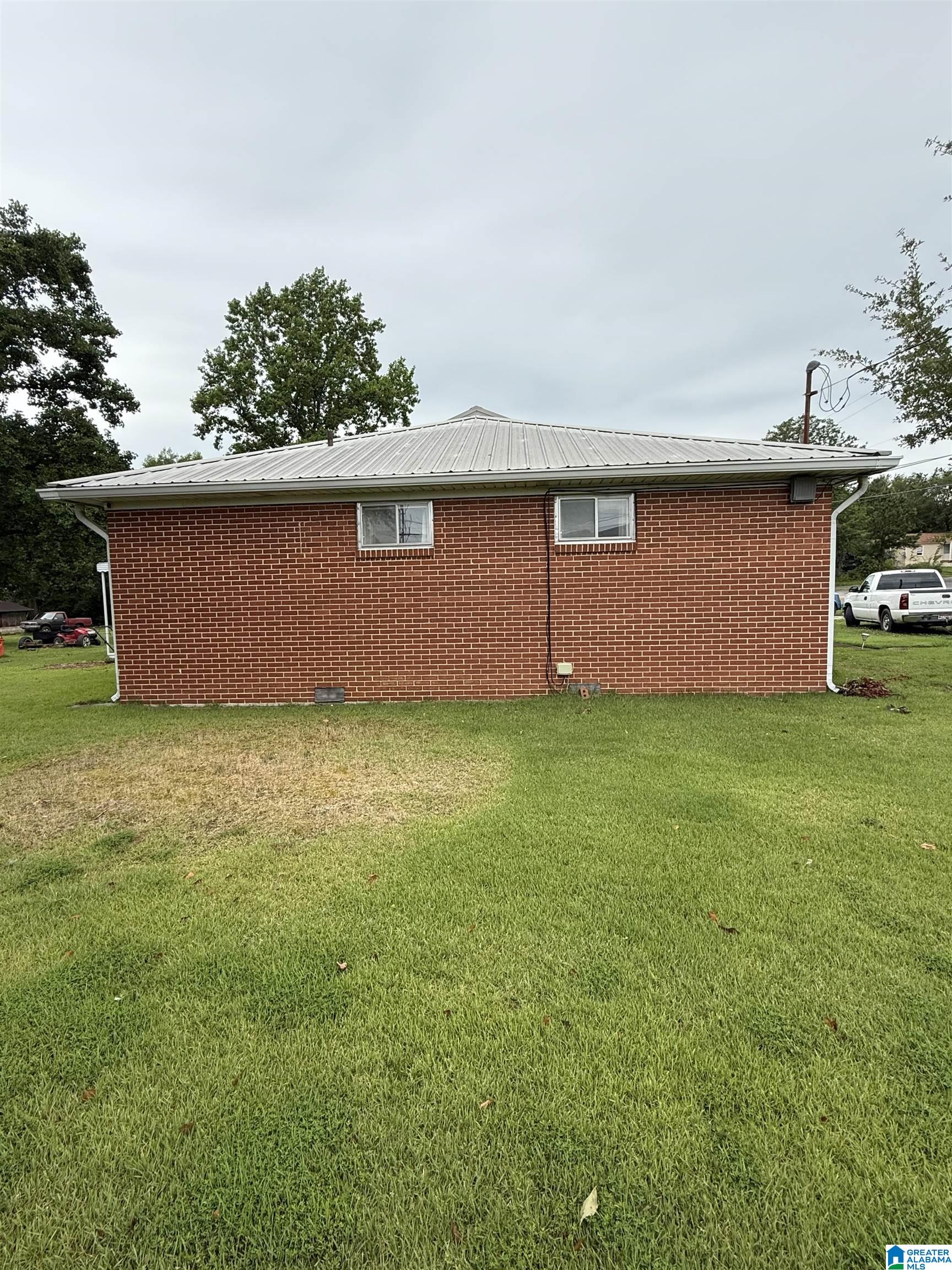 49 Cave Road Anniston, AL 36206 - Photo 5 of 9