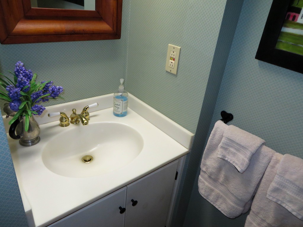 782 Colrain Road Greenfield, MA 01301 - Photo 15 of 30 Gallery Image 15