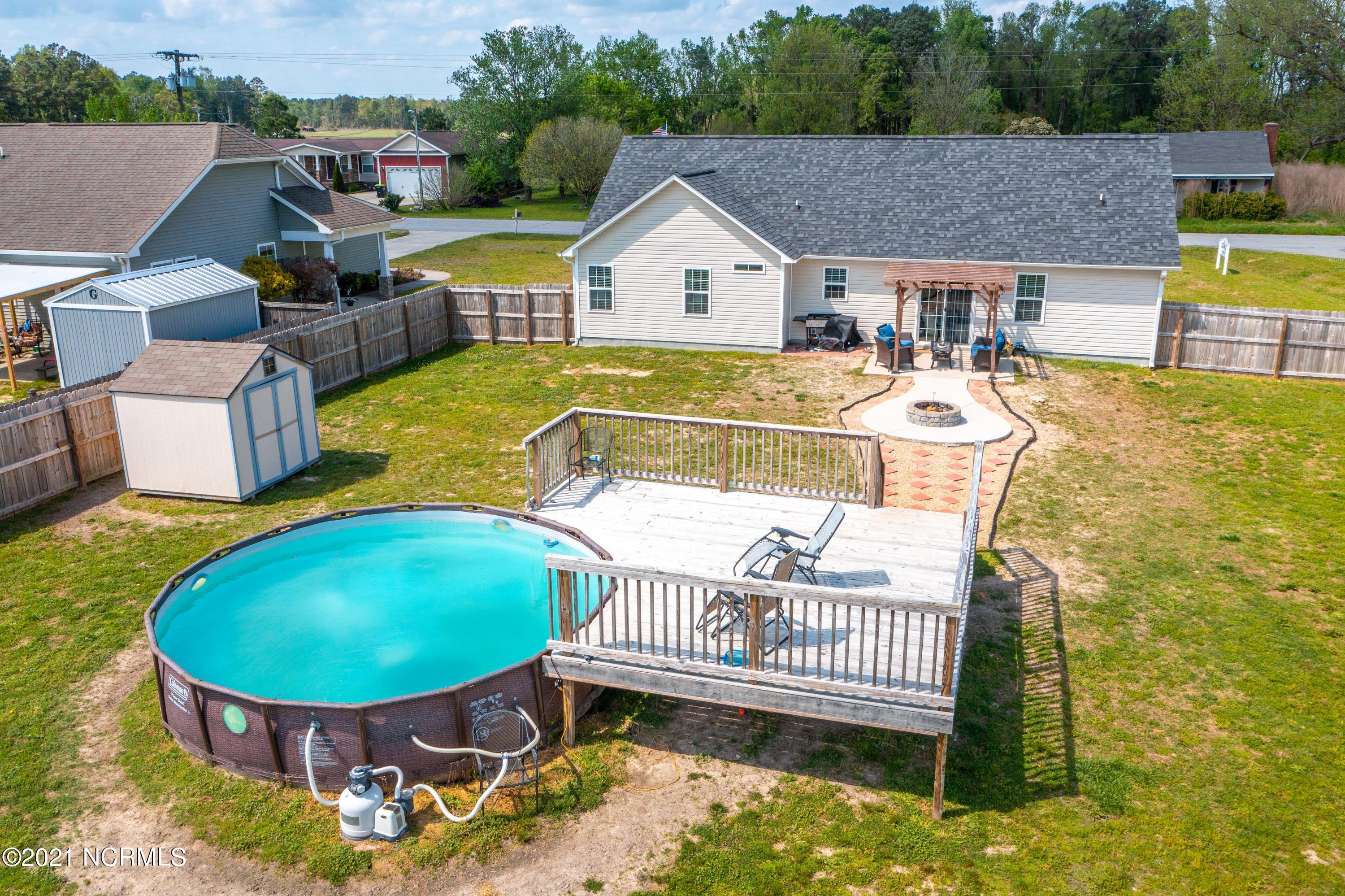 397 Haw Branch Road Richlands, NC 28574 - Photo 12 of 34 397 Haw Branch Road-16
