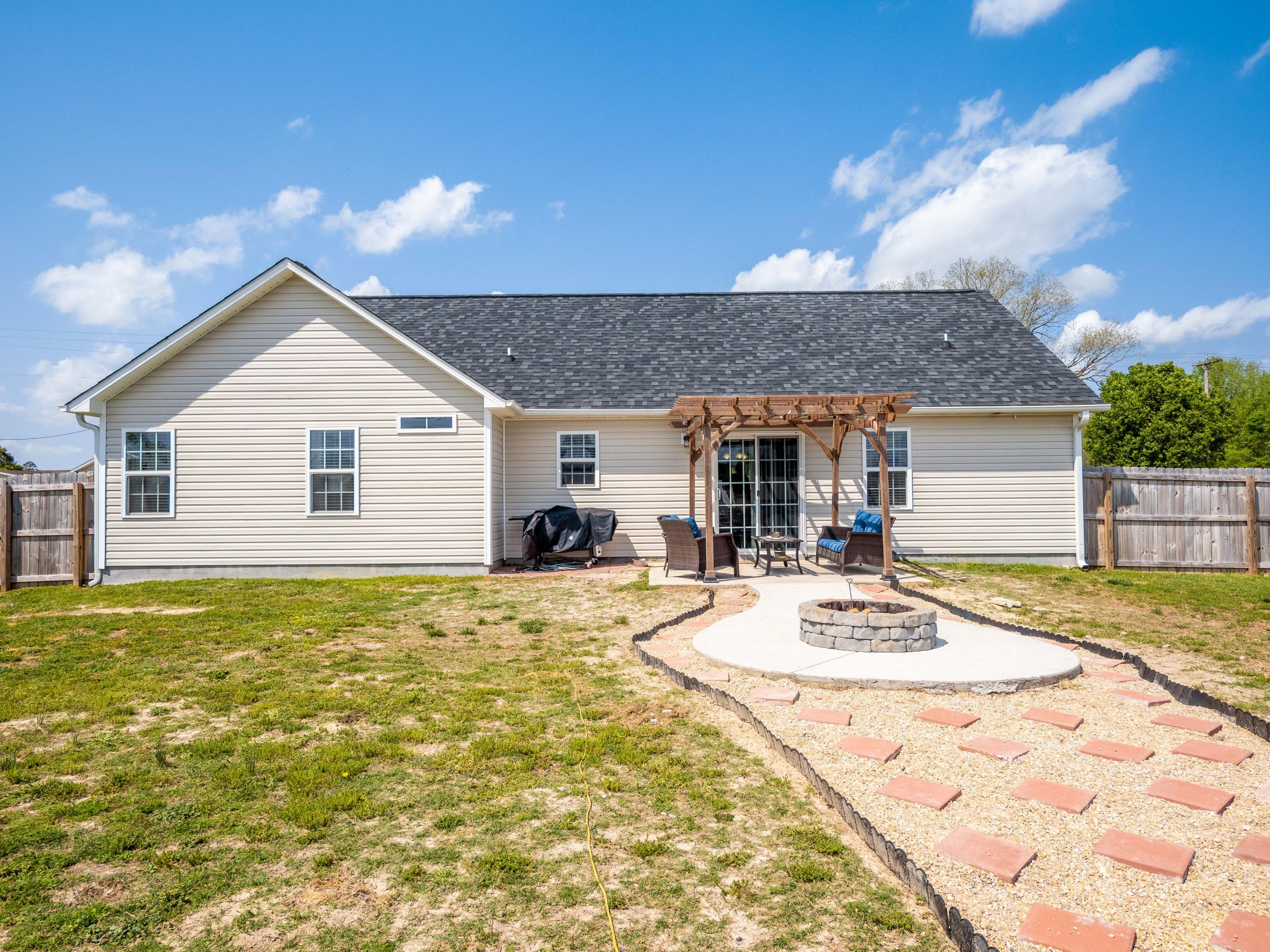 397 Haw Branch Road Richlands, NC 28574 - Photo 6 of 34 397 Haw Branch Road-9