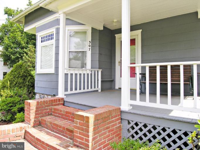 307 Baltimore Road Rockville, MD 20850 - Photo 14 of 18 Porch