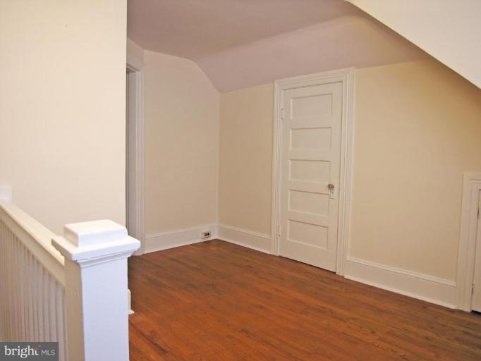 307 Baltimore Road Rockville, MD 20850 - Photo 18 of 18 Hallway