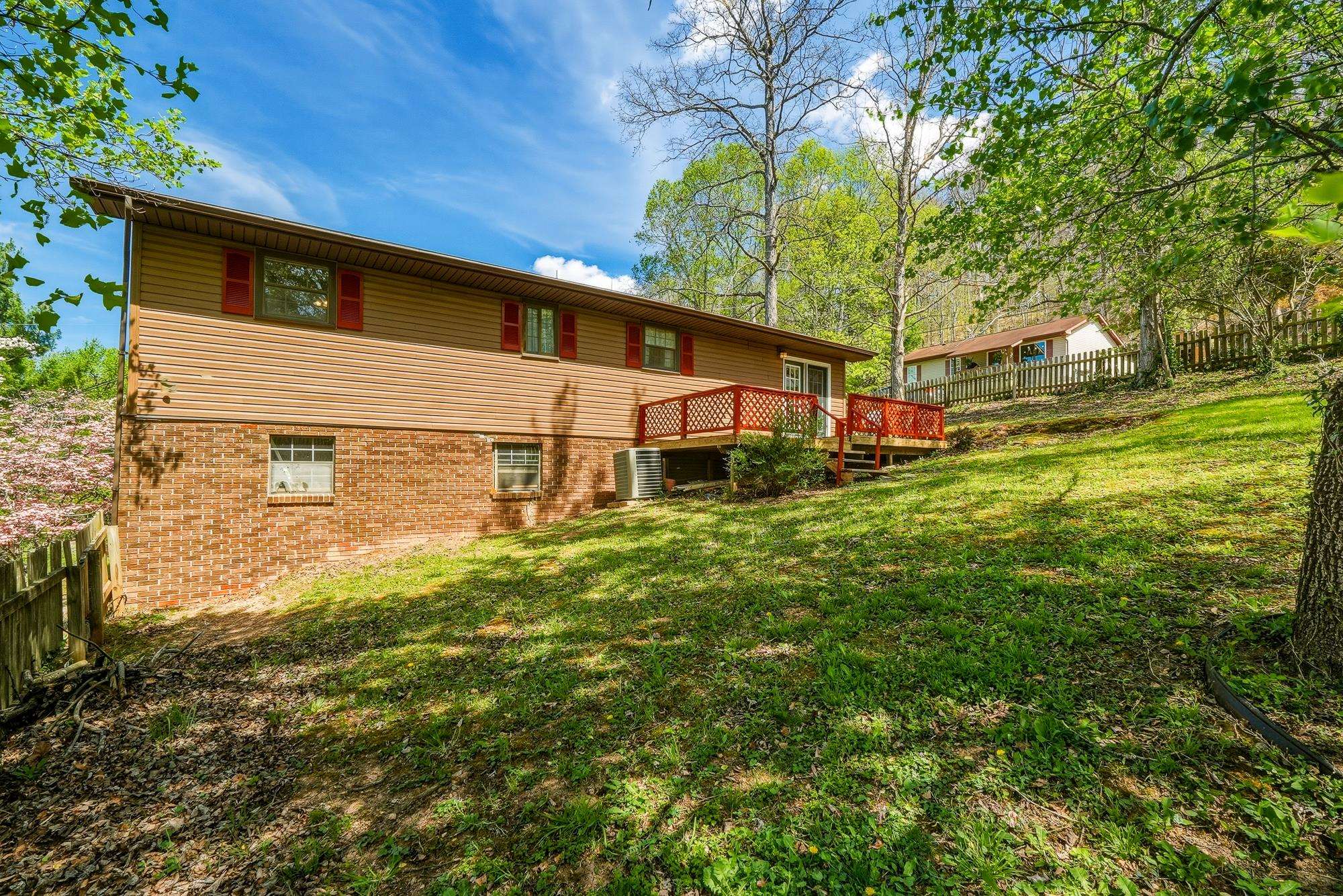 44 May Road Huntington, WV 25704 - Photo 28 of 32 Gallery Image 28