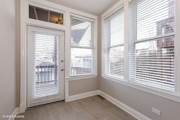 $4,100 | 1538 West George Street, Unit 2, Chicago, IL 60657