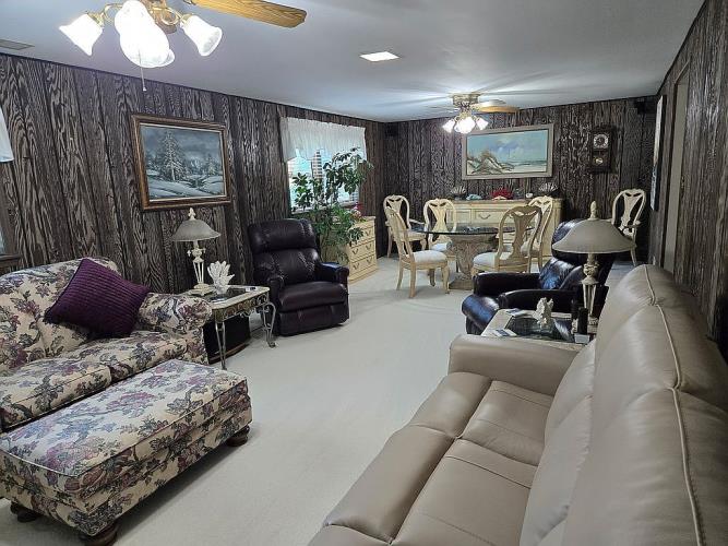 1819 Holly Avenue Darien, IL 60561 - Photo 5 of 10