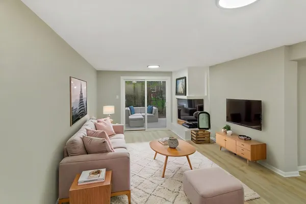 $749,700 | 1554 Chickasaw Drive, Naperville, IL 60563