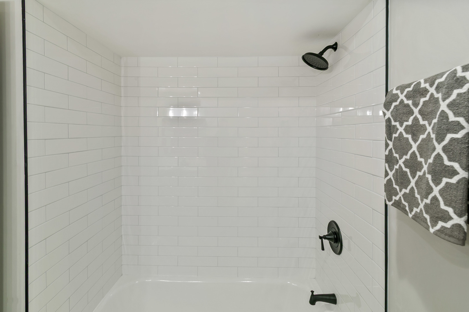 1554 Chickasaw Drive Naperville, IL 60563 - Photo 29 of 32 a bathroom with a shower