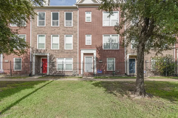 $2,699 | 1729 Tuam Street, Houston, TX 77004