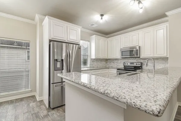 $2,699 | 1729 Tuam Street, Houston, TX 77004