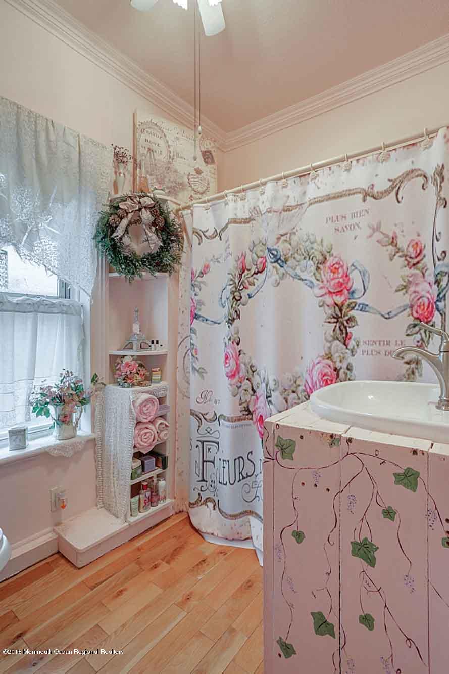 83 Main Street Matawan, NJ 07747 - Photo 16 of 20 IMG_9633_4_5_fused