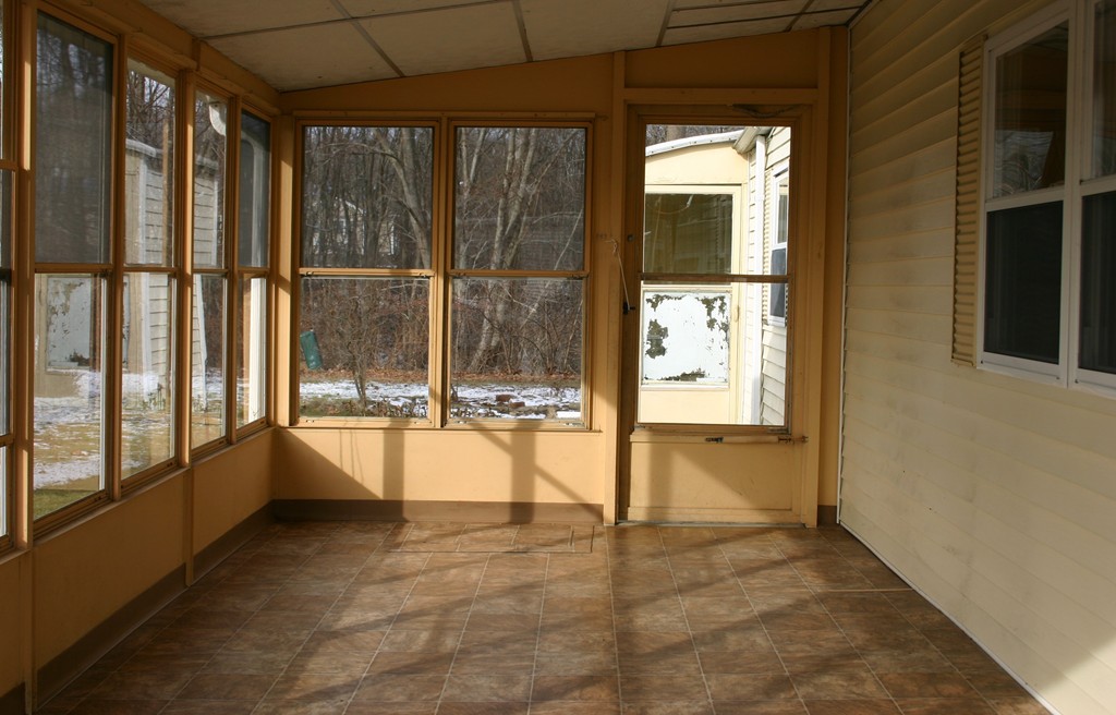 4 Robert Road Plainville, MA 02762 - Photo 2 of 9 Gallery Image 2