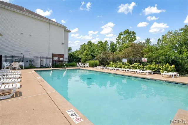 $175,000 | 27 Kassebaum Lane, Unit 202, St. Louis, MO 63129