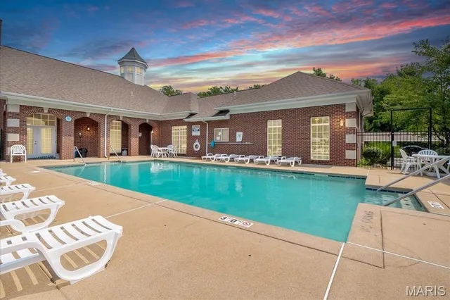 $175,000 | 27 Kassebaum Lane, Unit 202, St. Louis, MO 63129