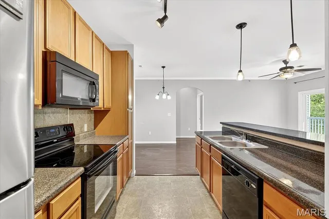 $175,000 | 27 Kassebaum Lane, Unit 202, St. Louis, MO 63129