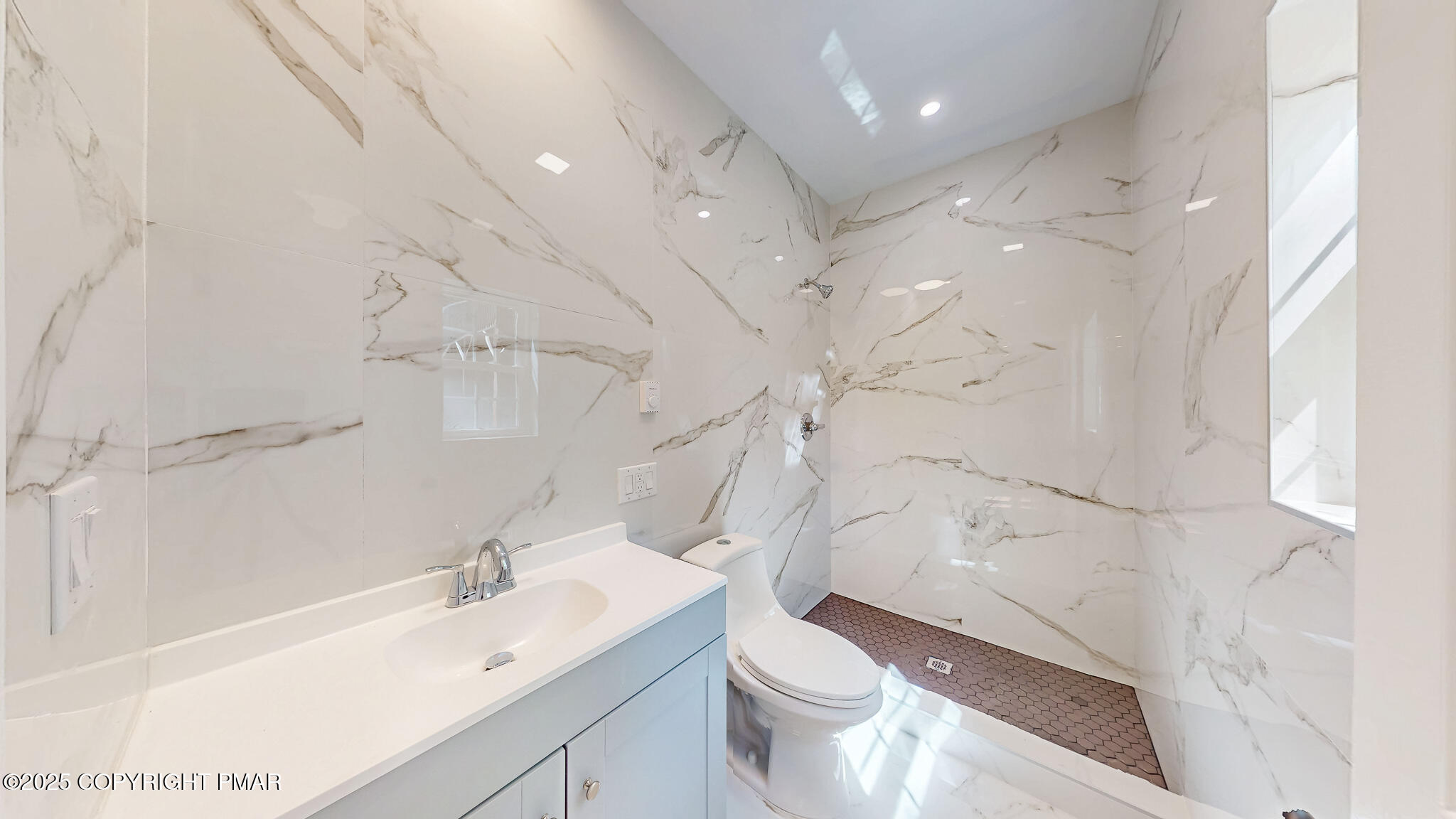 269 Stafford Drive Bushkill, PA 18324 - Photo 32 of 43 269-Stafford-Dr-07252025_221354