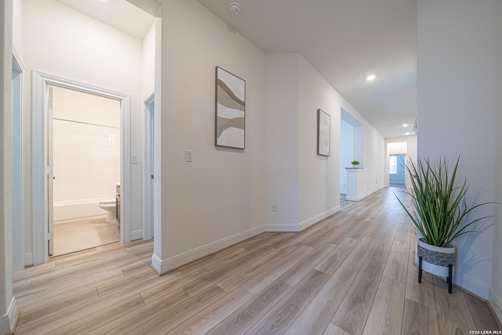 14807 Mapleton Hill San Antonio, TX 78245 - Photo 4 of 37