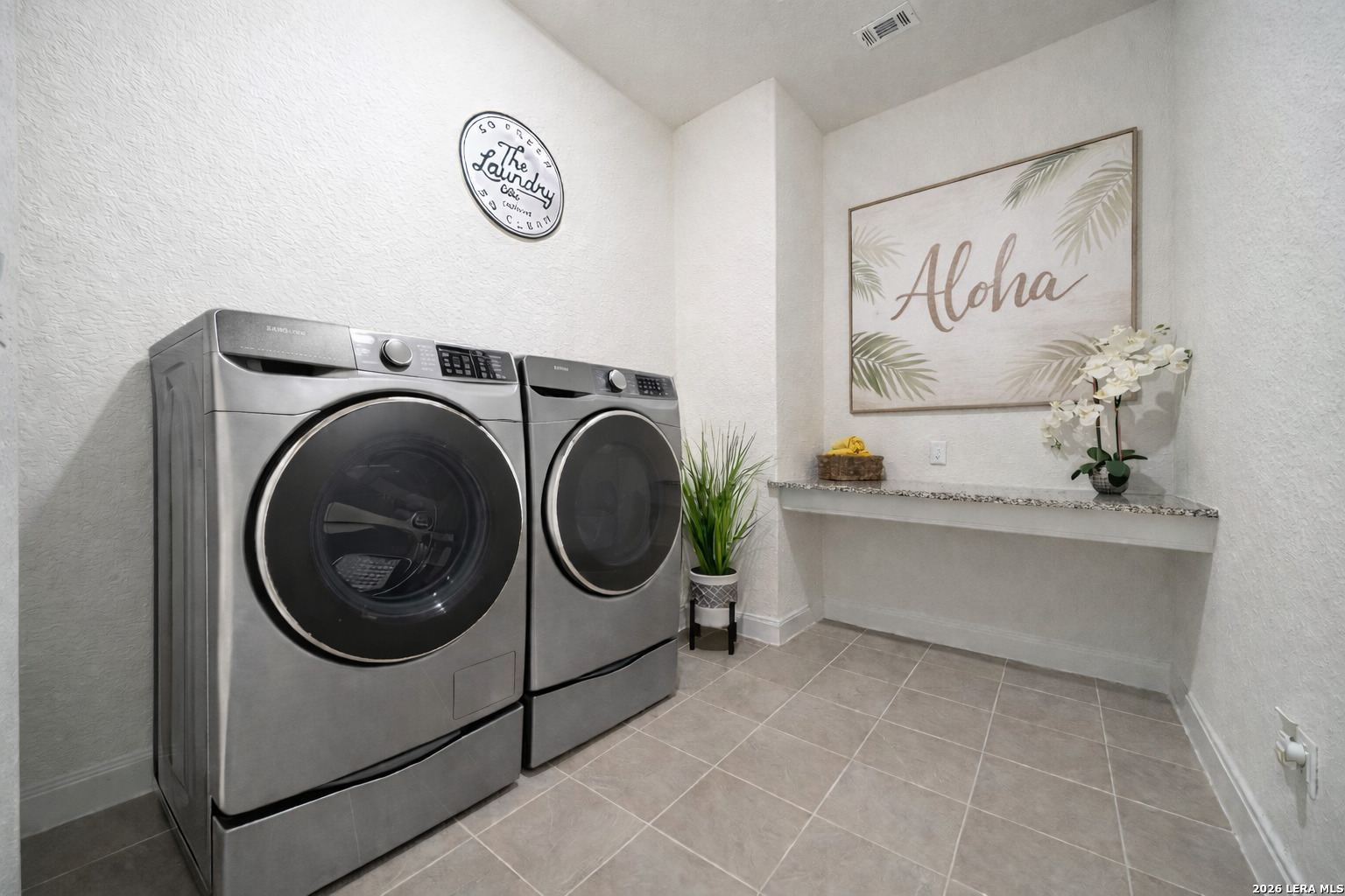 14807 Mapleton Hill San Antonio, TX 78245 - Photo 6 of 37