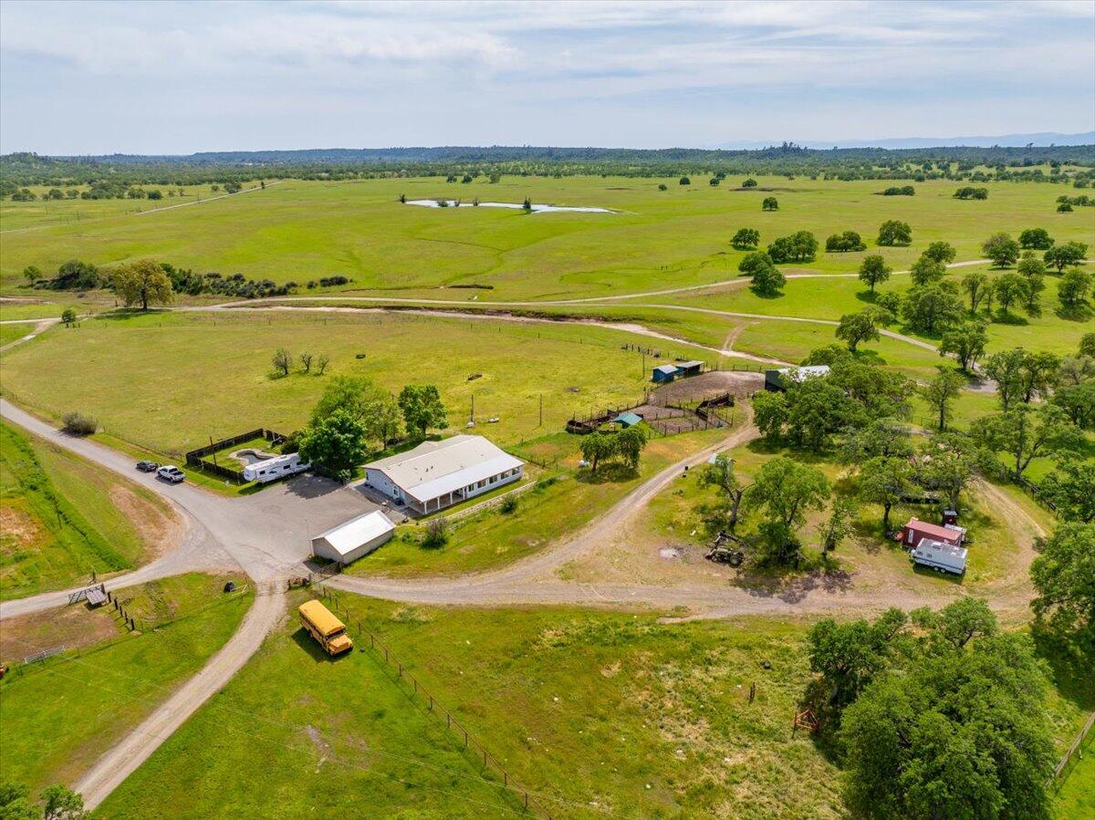 17400 Nunes Road Red Bluff, CA 96080 - Photo 5 of 73 04-17400 Nunes Rd (61 of 74)