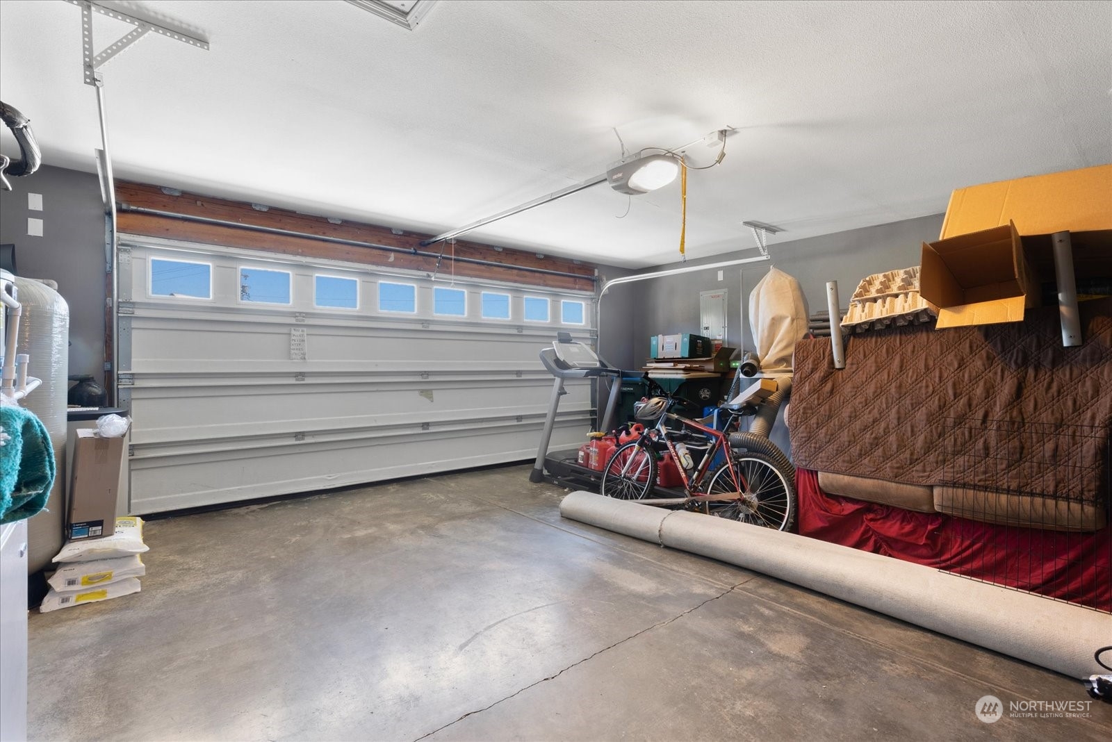 366 Twin Oaks Road Chehalis, WA 98532 - Photo 21 of 40 a view of a room with gym equipment