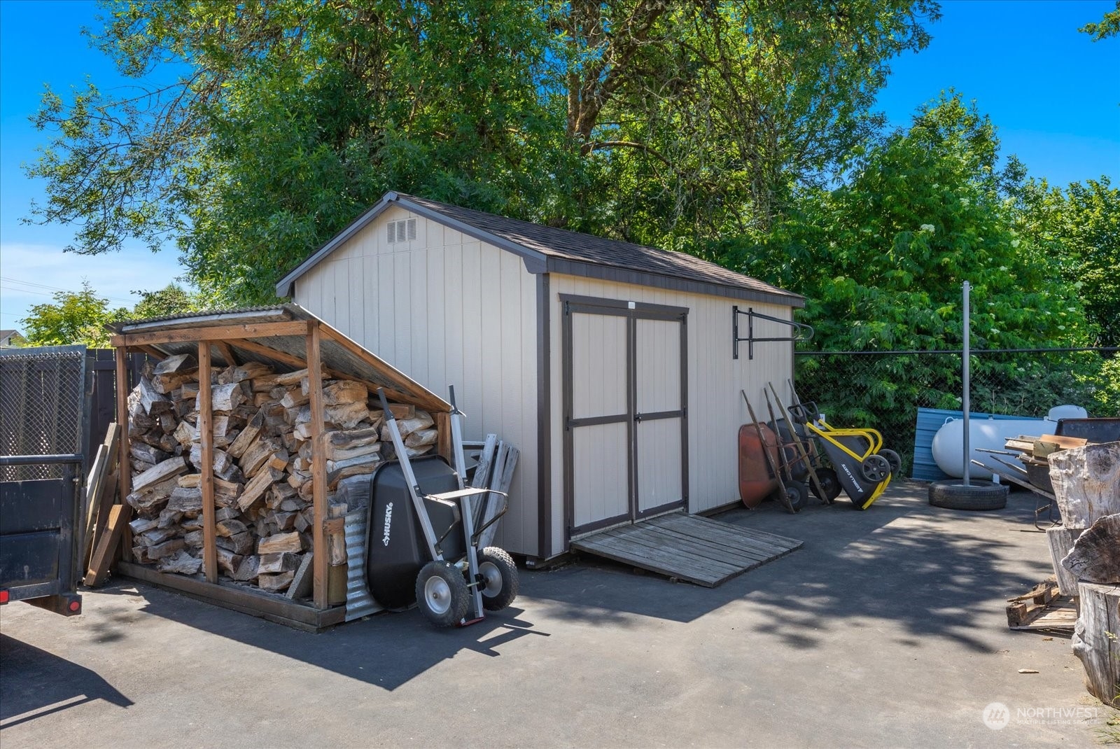 366 Twin Oaks Road Chehalis, WA 98532 - Photo 24 of 40 a view of outdoor space with porch and entertaining space