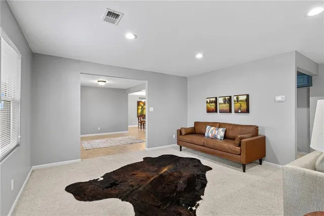 $500,000 | 26930 Metcalf Road, Louisburg, KS 66053