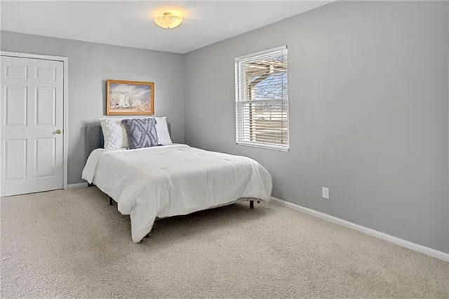 $500,000 | 26930 Metcalf Road, Louisburg, KS 66053