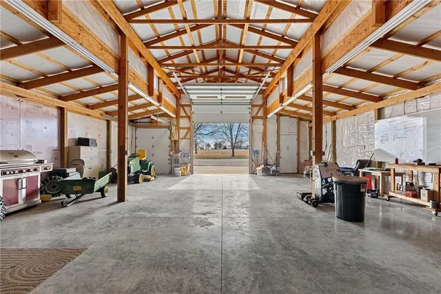 $500,000 | 26930 Metcalf Road, Louisburg, KS 66053