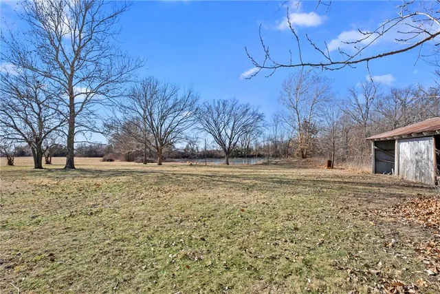 $500,000 | 26930 Metcalf Road, Louisburg, KS 66053