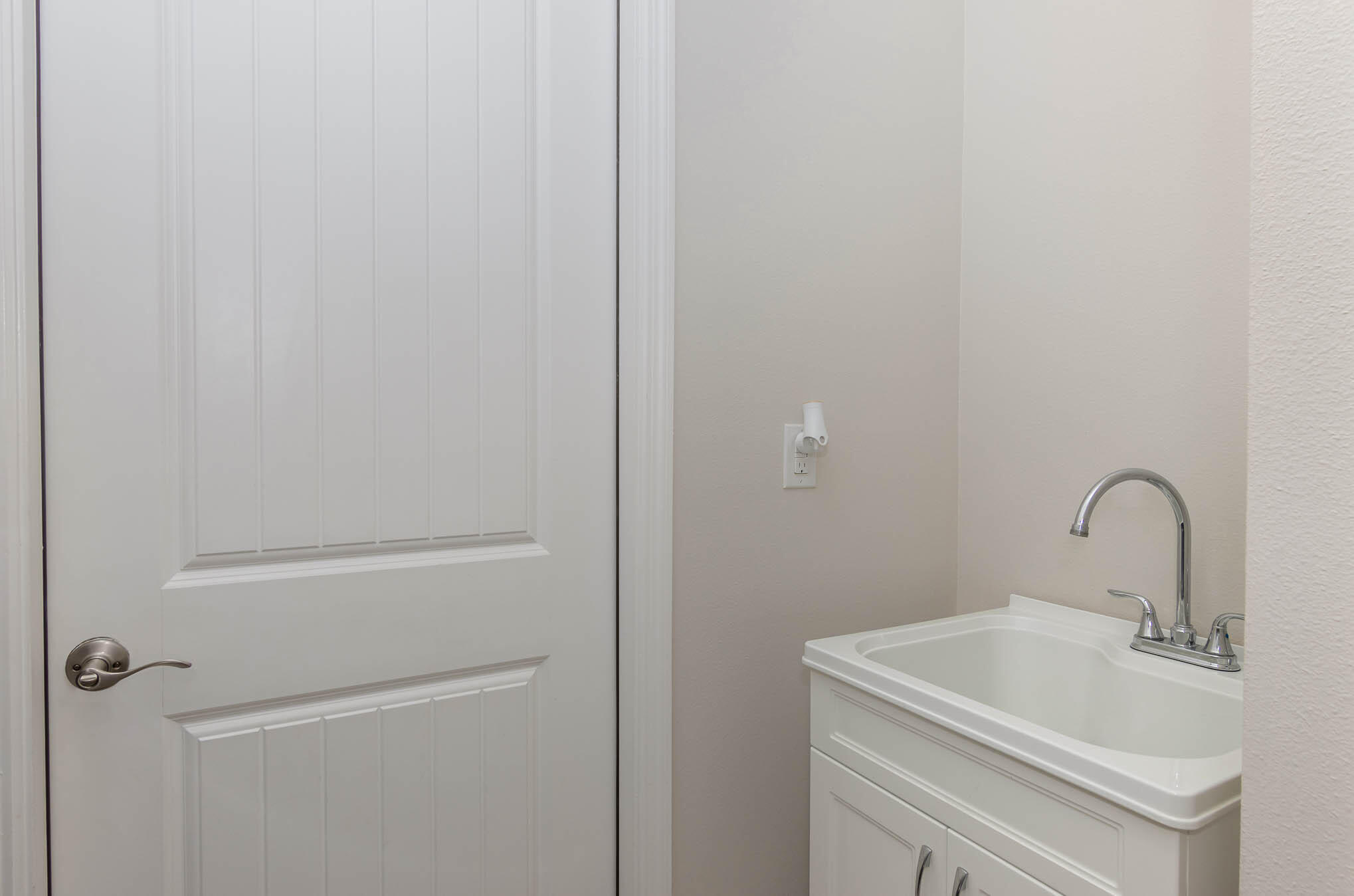 3750 Alamanda Key Drive Melbourne, FL 32901 - Photo 30 of 86 a bathroom with a sink