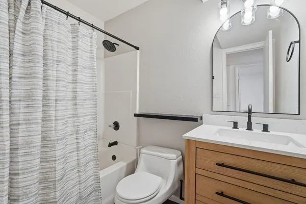 $1,550 | 1017 East Redfield Road, Tempe, AZ 85283