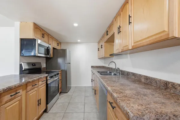 $1,550 | 1017 East Redfield Road, Tempe, AZ 85283
