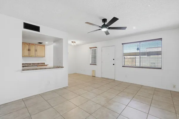 $1,550 | 1017 East Redfield Road, Tempe, AZ 85283