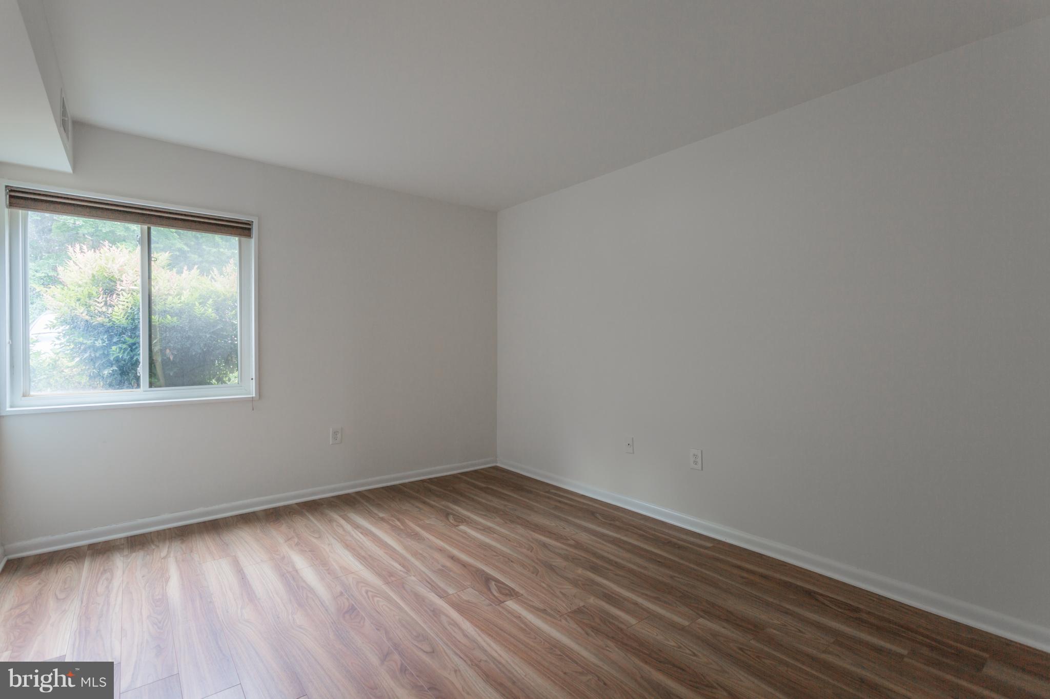 1533 Northgate Square, Unit 1A Reston, VA 20190 - Photo 14 of 16 Bedroom