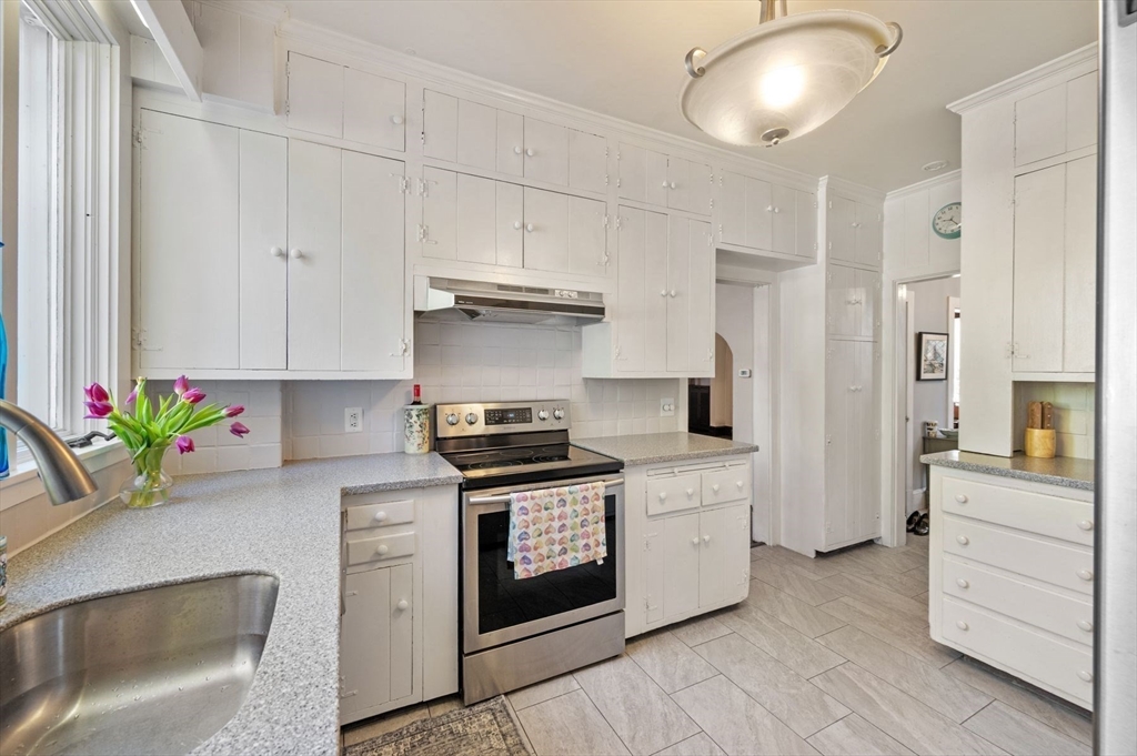 440 Puritan Road Swampscott, MA 01907 - Photo 18 of 43