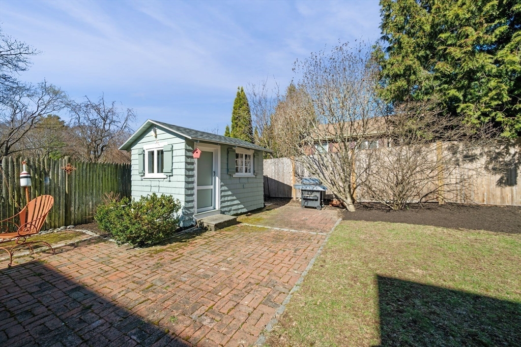 440 Puritan Road Swampscott, MA 01907 - Photo 6 of 43