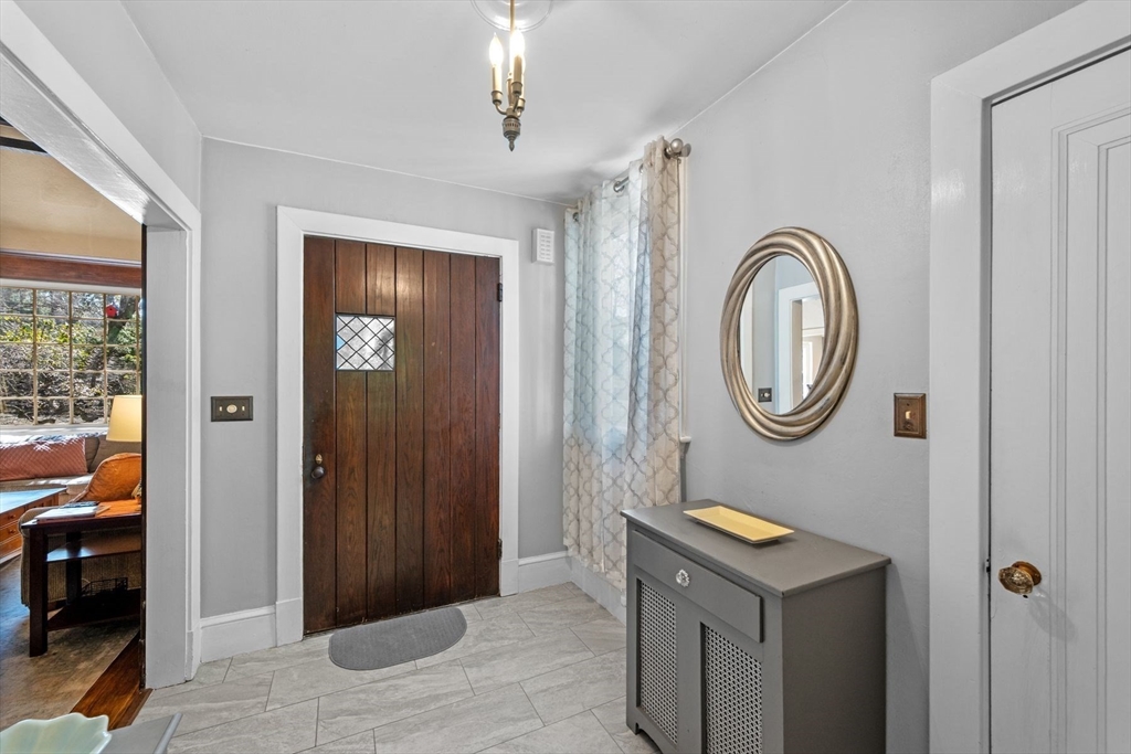 440 Puritan Road Swampscott, MA 01907 - Photo 9 of 43