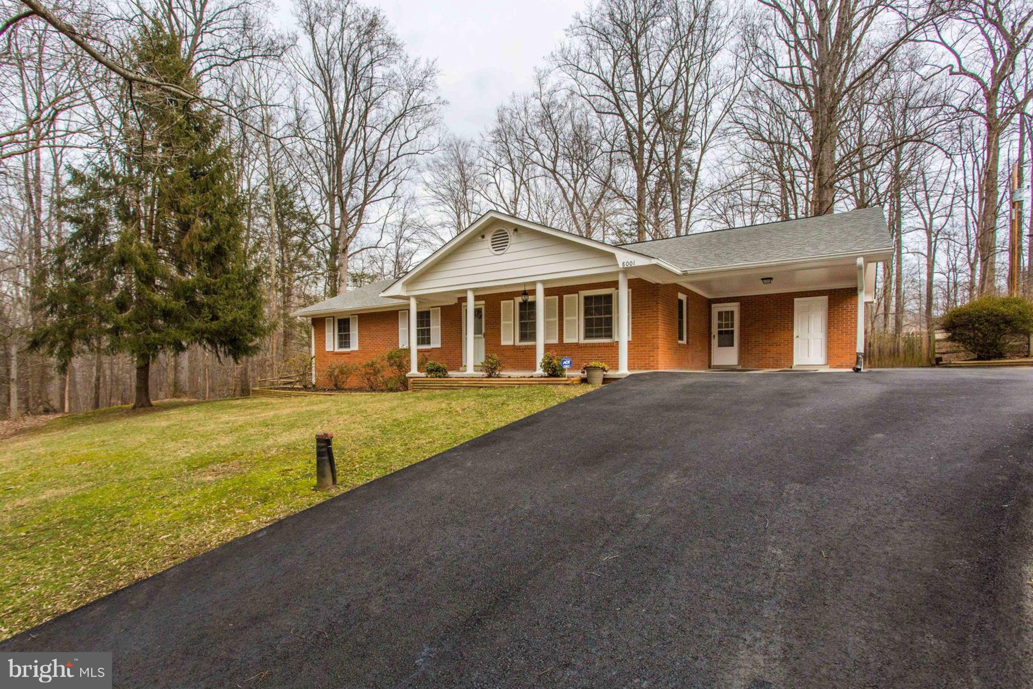 8001 Ronald Road Manassas, VA 20112 - Photo 4 of 50 Large Driveway and Wide Carport
