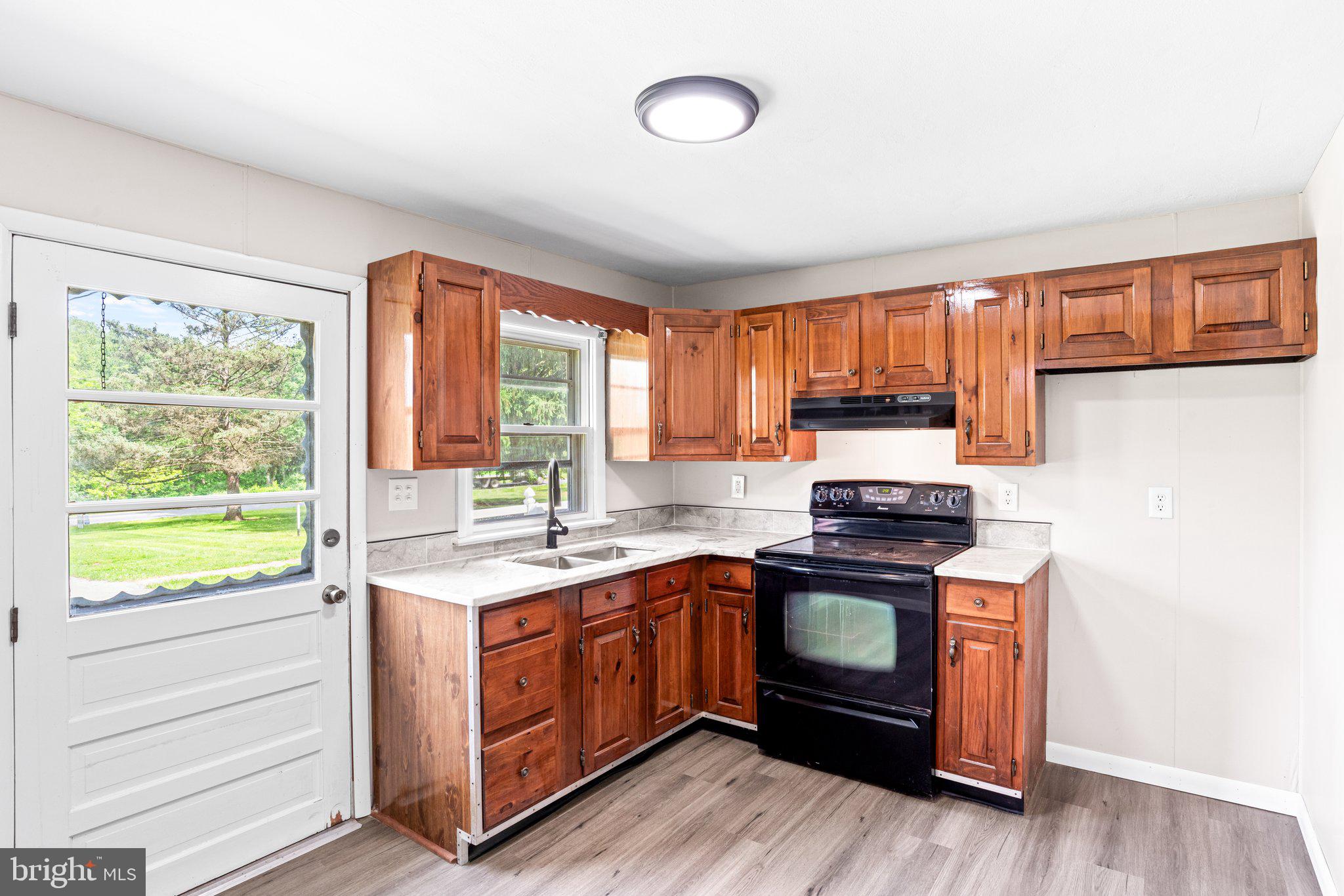 1112 North Bailey Road Coatesville, PA 19320 - Photo 7 of 52 Gallery Image 7
