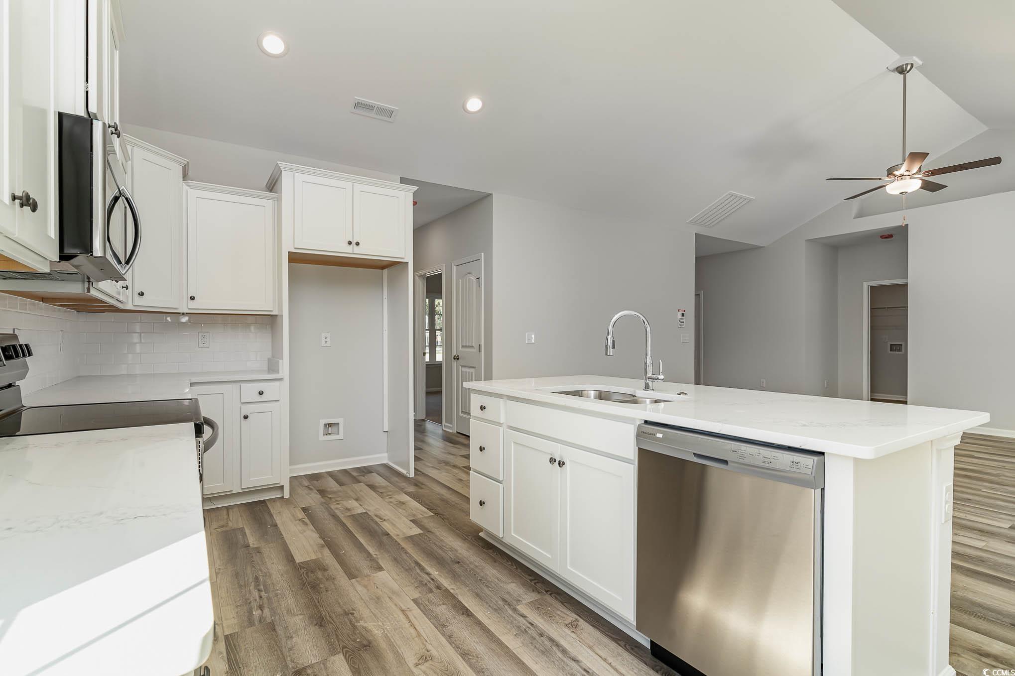 134 Double Pond Drive Georgetown, SC 29440 - Photo 7 of 38