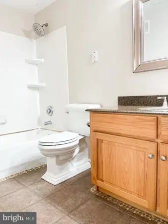 $1,950 | 1570 Spring Gate Dr., Unit 7109, McLean, VA 22102