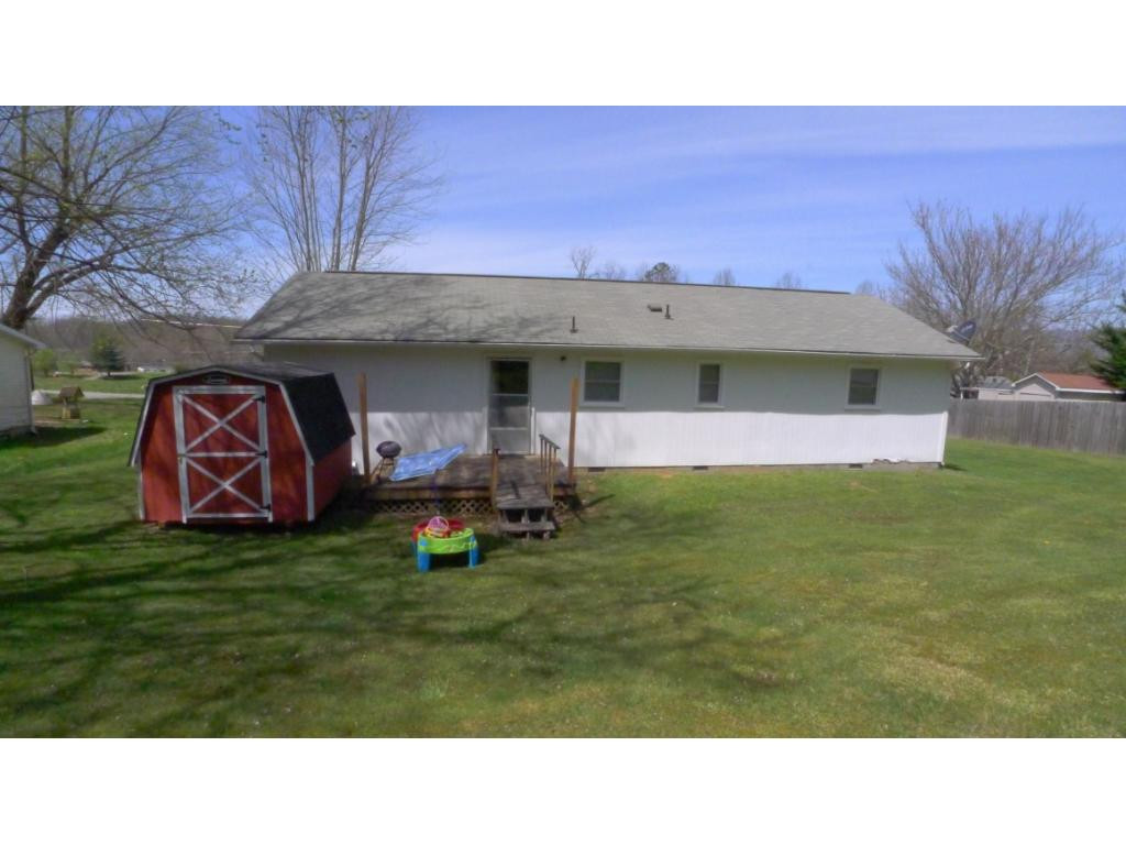 167 Jade Road Elizabethton, TN 37643 - Photo 4 of 12 Photo 4