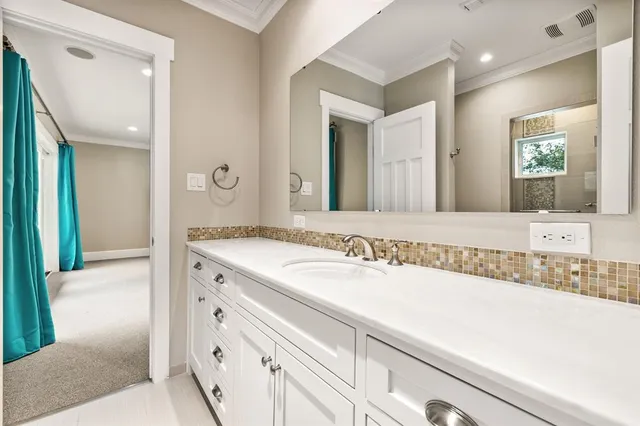 $2,100,000 | 6842 Merrilee Lane, Dallas, TX 75214