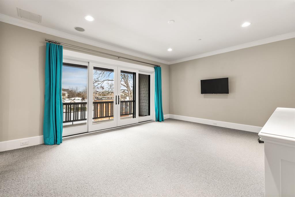 6842 Merrilee Lane Dallas, TX 75214 - Photo 34 of 40 Guest Bedroom