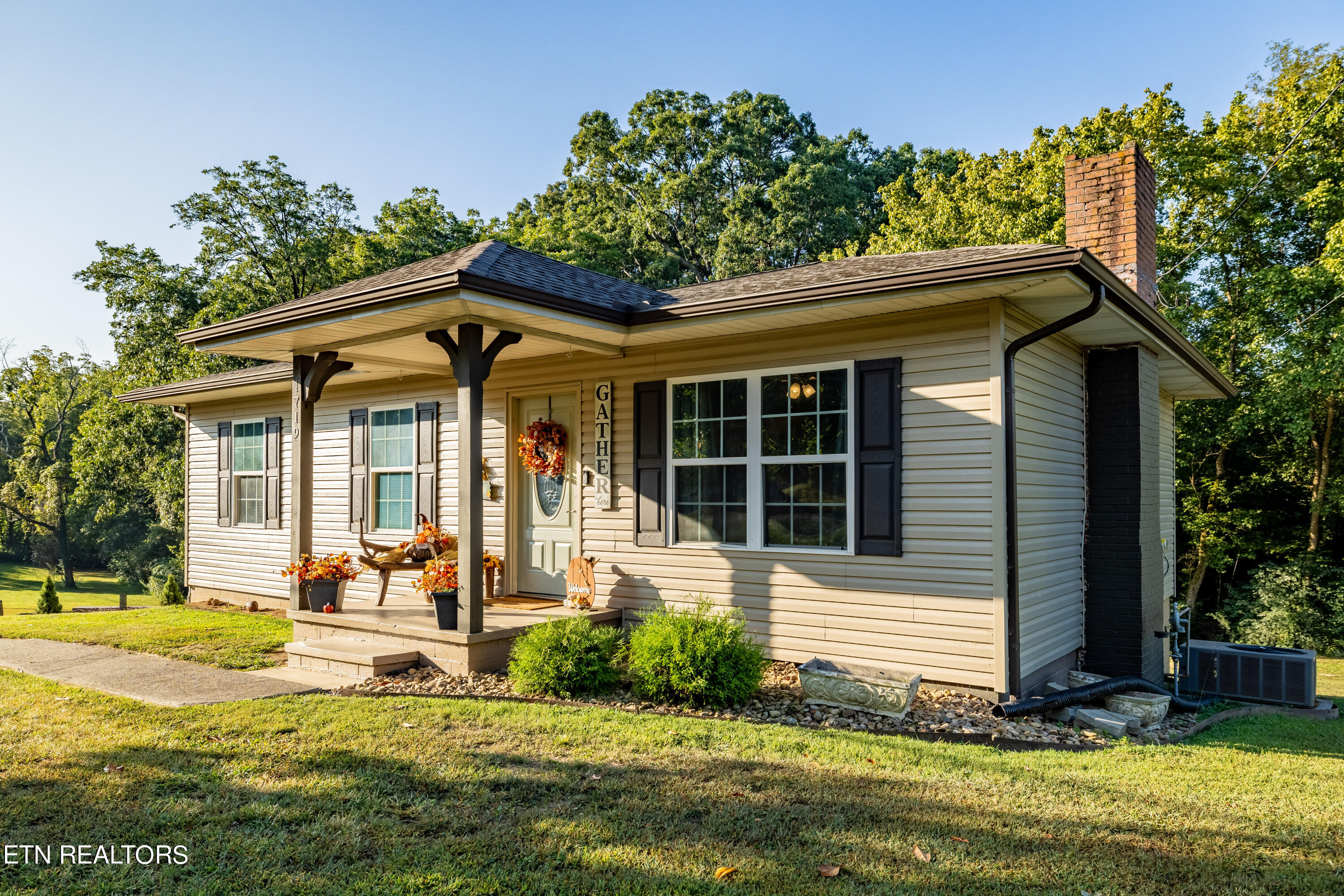 1719 Middlesettlements Road Maryville, TN 37801 - Photo 1 of 38 Welcome Home