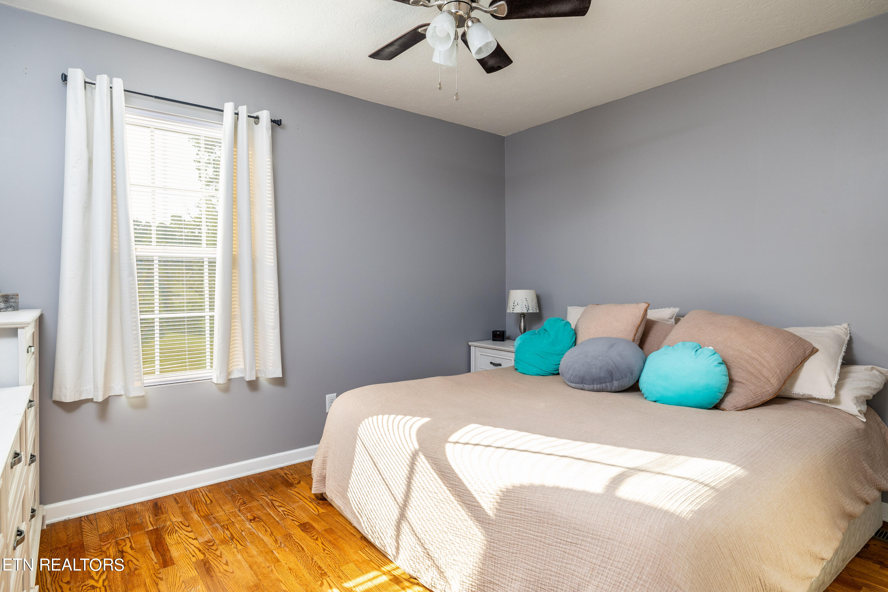 1719 Middlesettlements Road Maryville, TN 37801 - Photo 22 of 38 spacious master