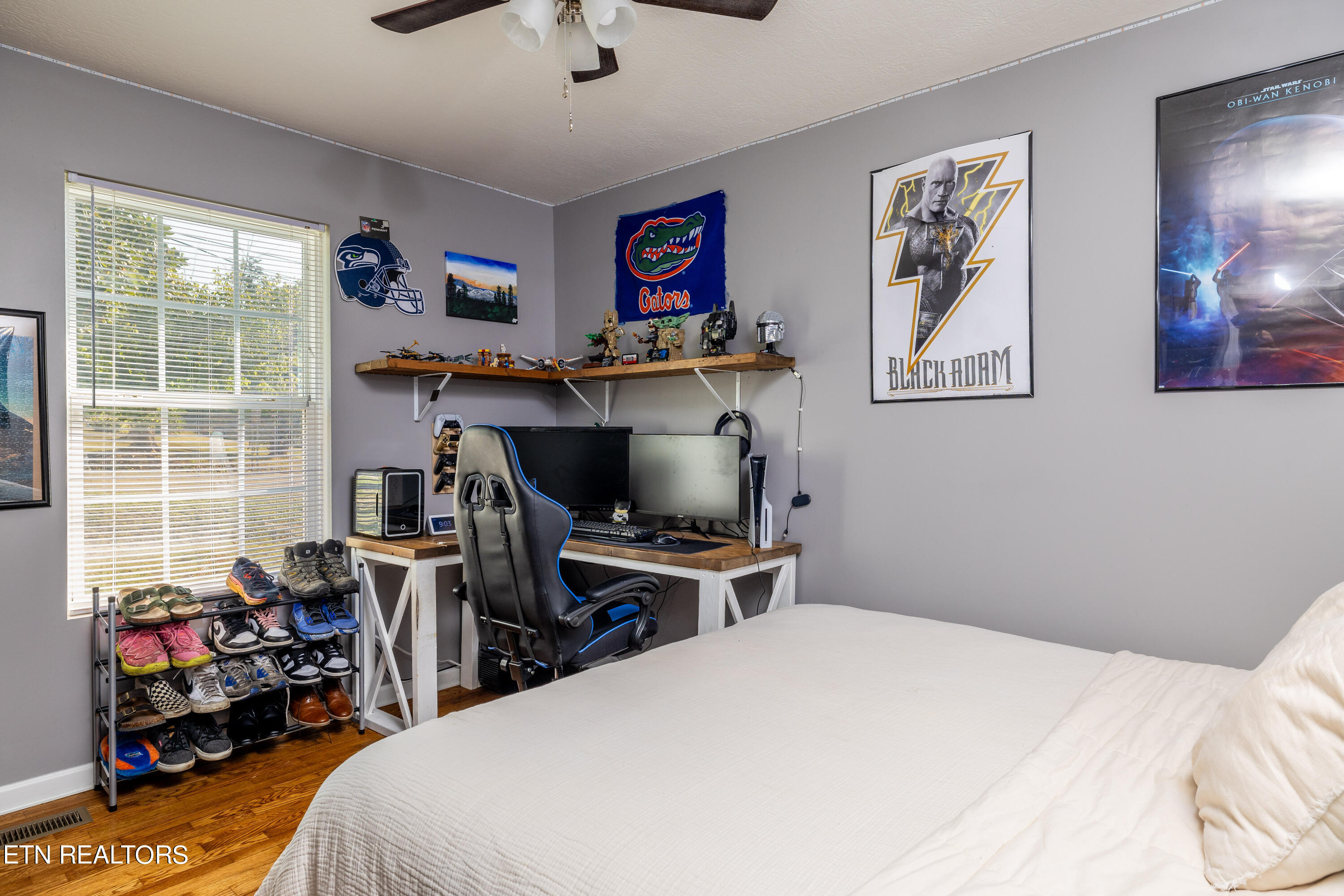 1719 Middlesettlements Road Maryville, TN 37801 - Photo 25 of 38 Guest bedroom